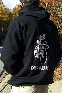 20071115_macabre_hoody2.jpg