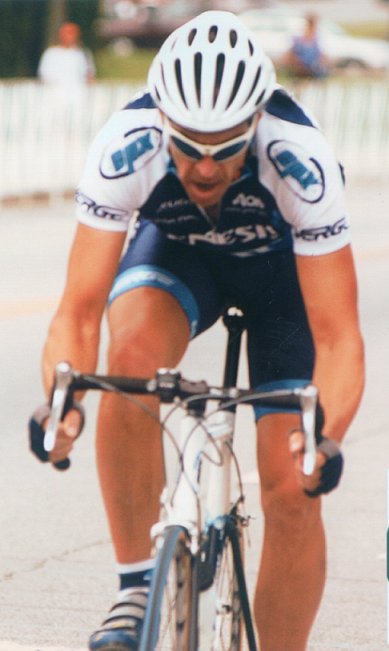 National Championships Criterium - solo bridge to the breakaway